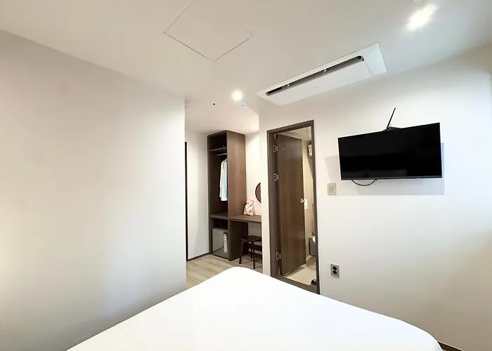 을지마루 Hostal