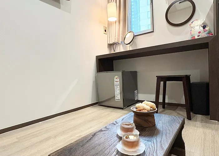Hostal 을지마루 *
