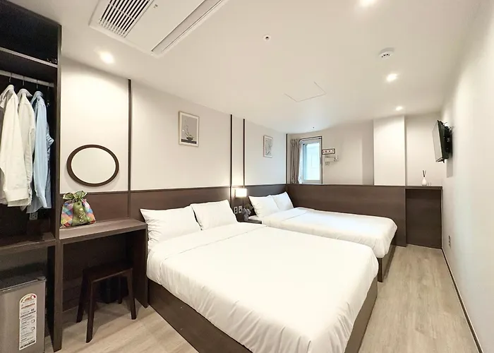 Hostal 을지마루 *